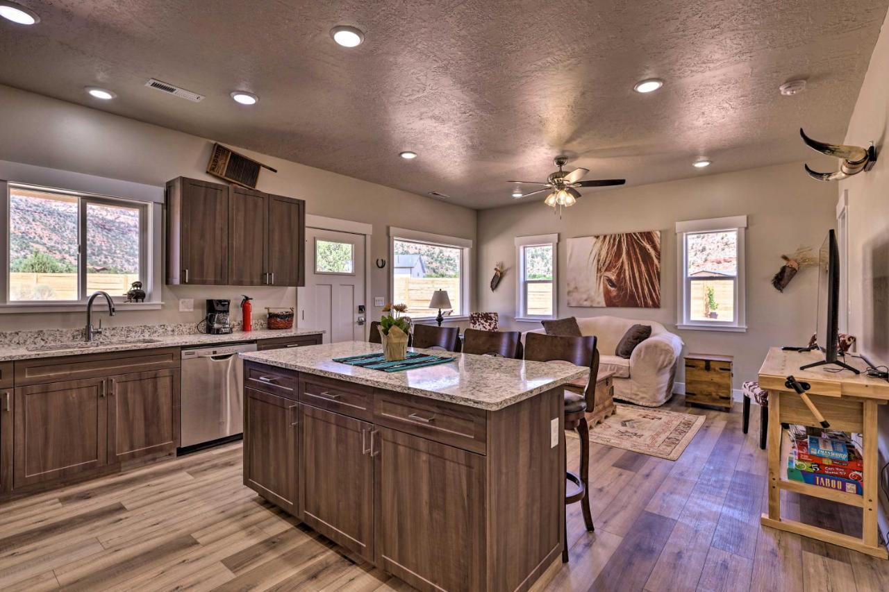 Quiet Kanab Home With Panoramic Views And Porch! Exterior photo