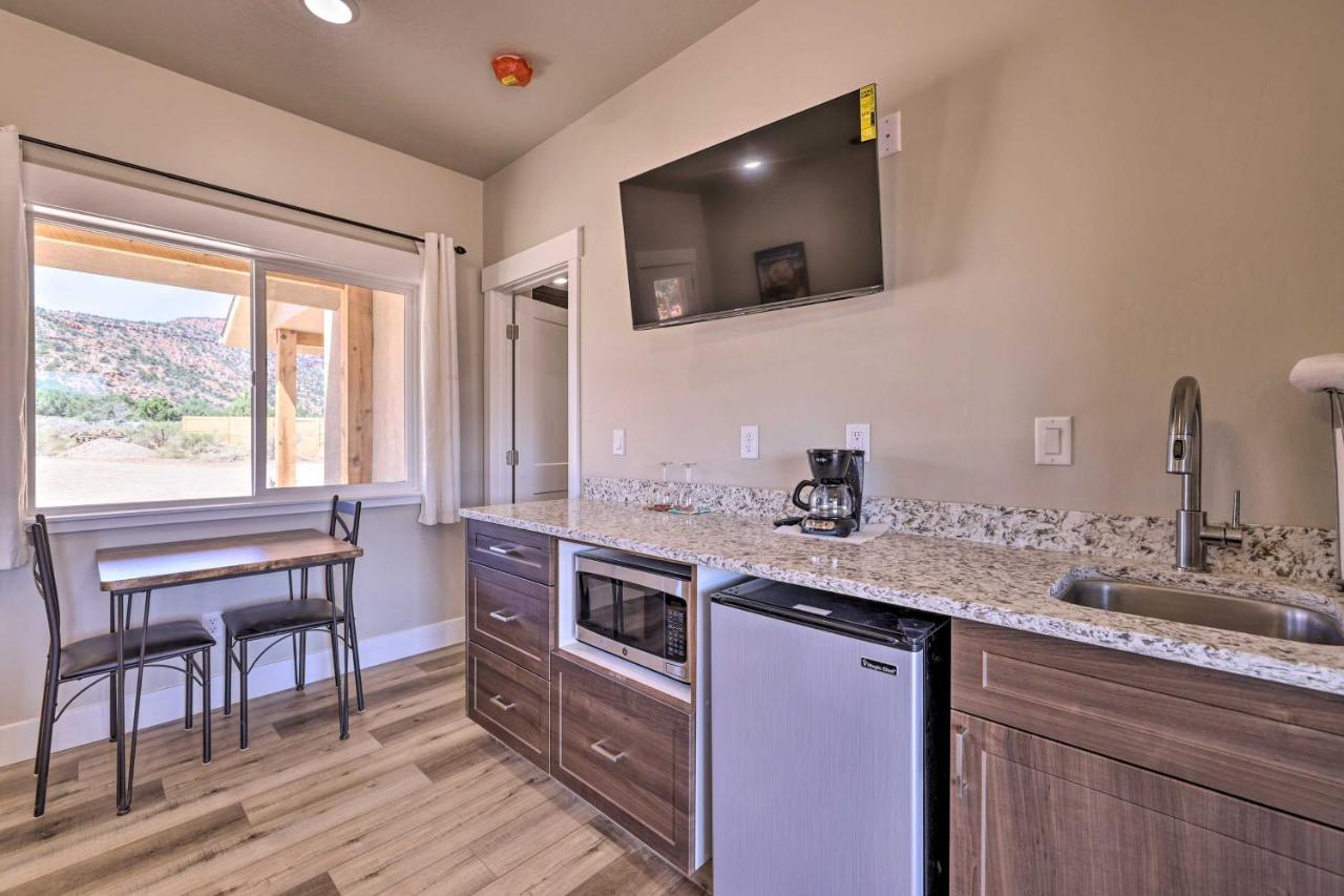 Quiet Kanab Home With Panoramic Views And Porch! Exterior photo